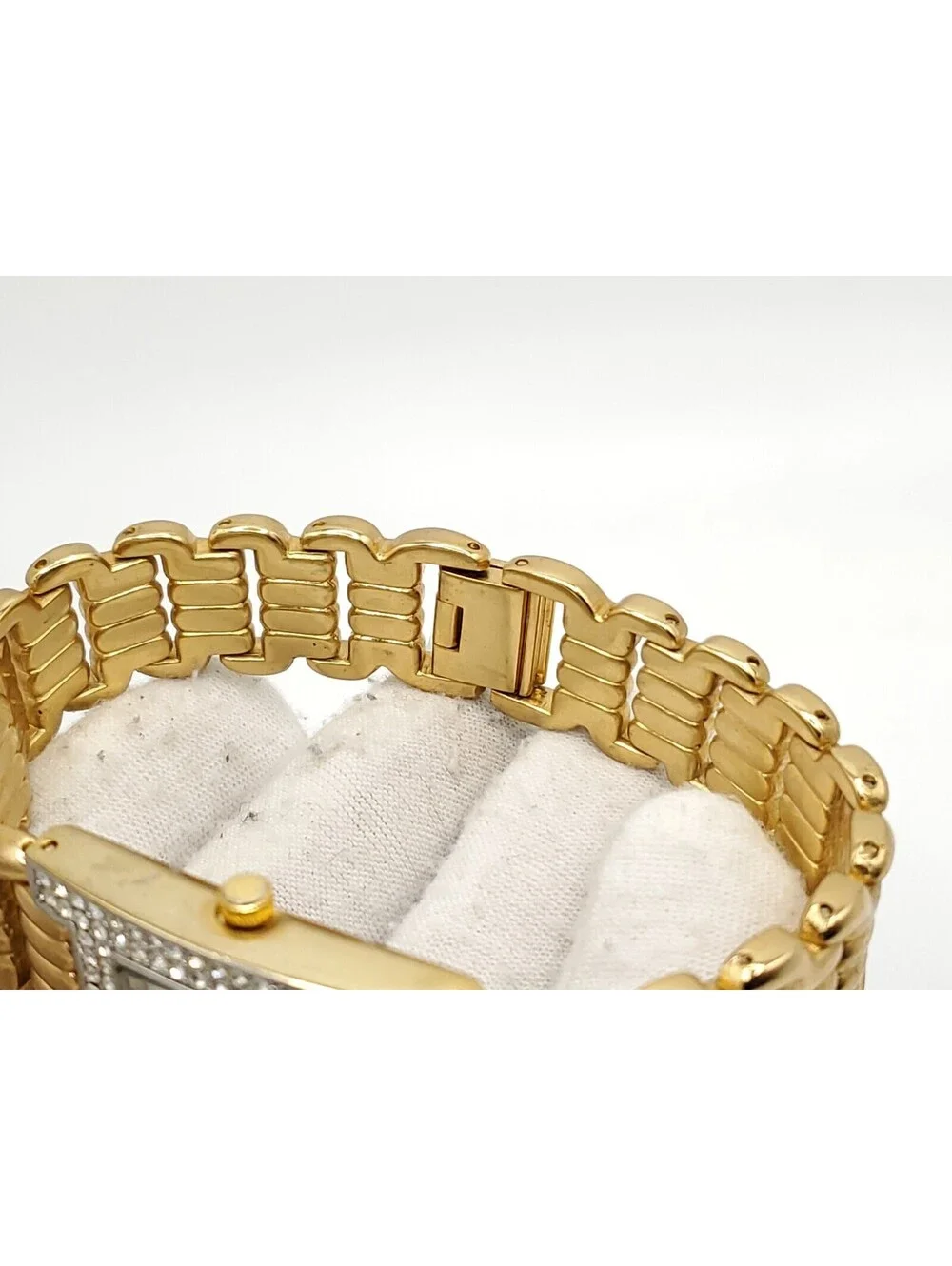 Elizabeth Taylor Womens Watch New Battery Gold Tone Silver Dial Rectangle 22mm